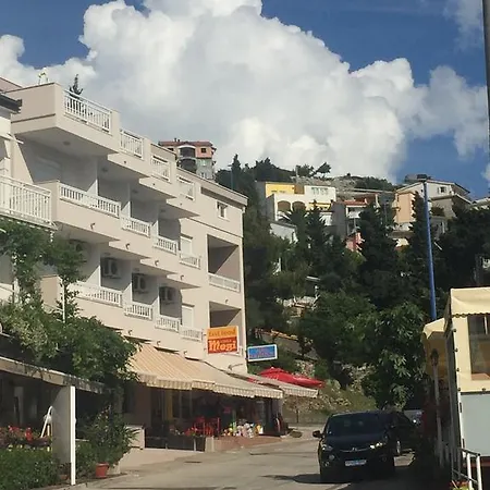Apartment Bocca